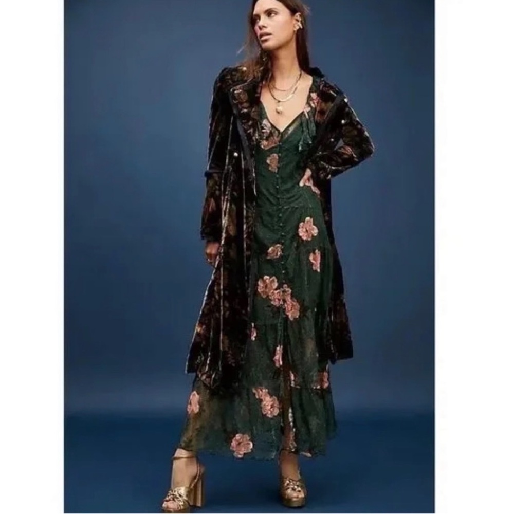 Green Floral V-Neck Maxi Dress